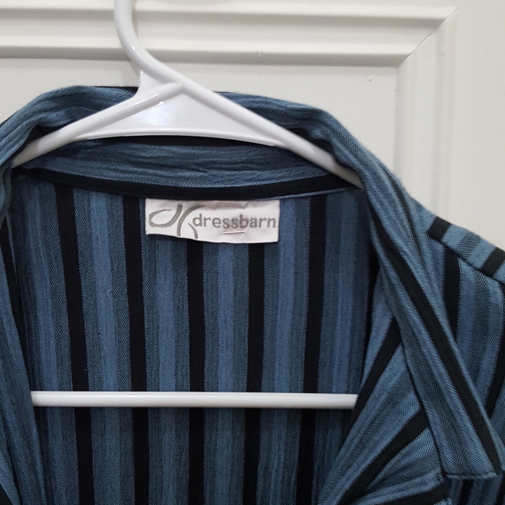 Dress Barn 3/4 Sleeve Blouse - Picture 2 of 3
